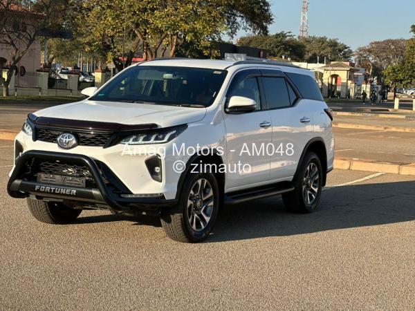 2024 - Toyota  Fortuner