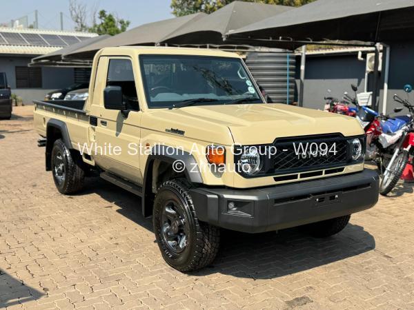 2015 Toyota  Land Cruiser 79