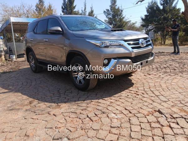 2018 Toyota  Fortuner