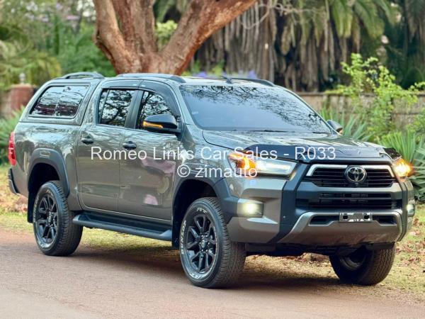 2022 Toyota  HILUX REVO