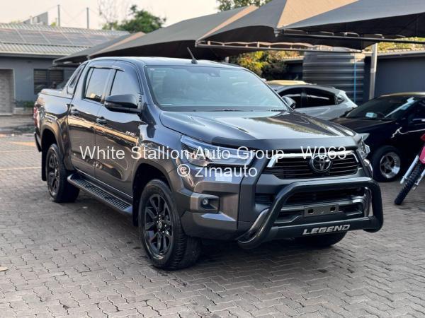 2013 - Toyota  Hilux