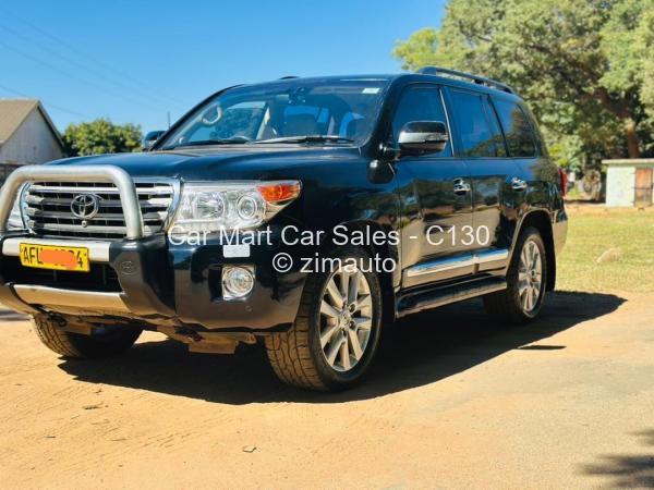 2012 Toyota  Land Cruiser 200