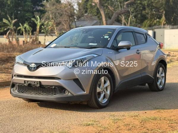 2018 - Toyota  CH-R