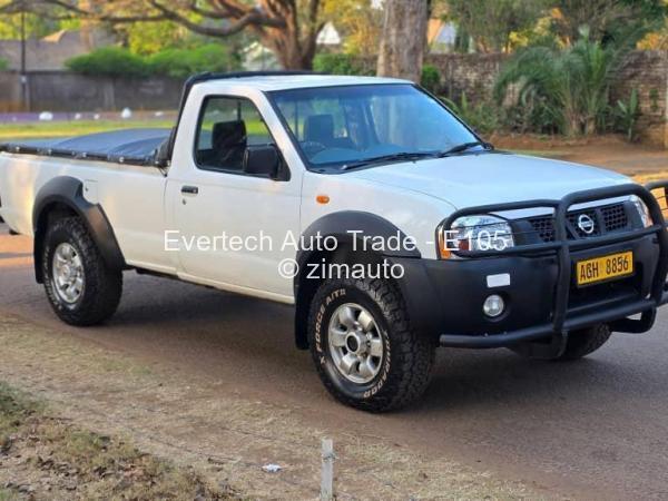 2015 Nissan  NP300 Hardbody