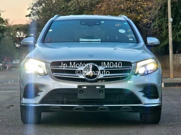2016 - Mercedes Benz GLC