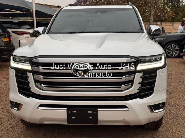 2024 - Toyota  Land Cruiser 300