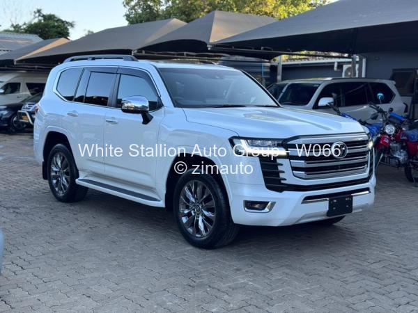 2023 - Toyota  Land Cruiser 300