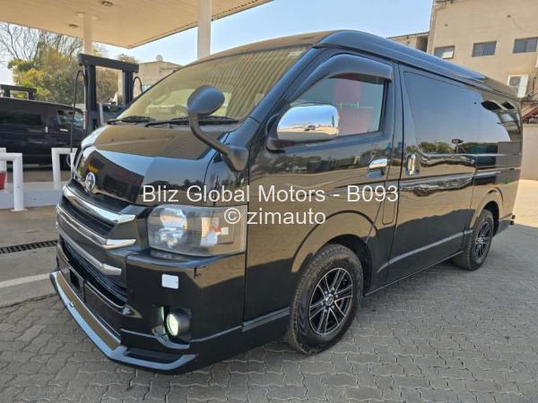 2016 - Toyota  Quantum