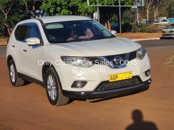 2015 - Nissan  X-Trail