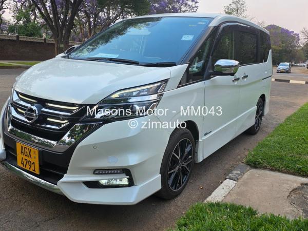 2016 Nissan  Serena
