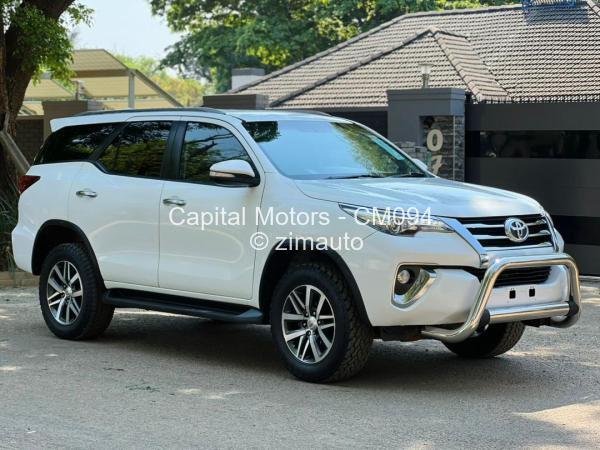 2016 - Toyota  Fortuner