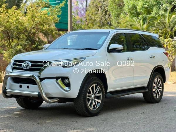 2018 - Toyota  Fortuner