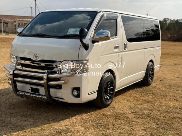 2016 - Toyota  Hiace