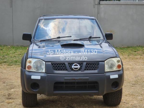 2008 Nissan  Hardbody