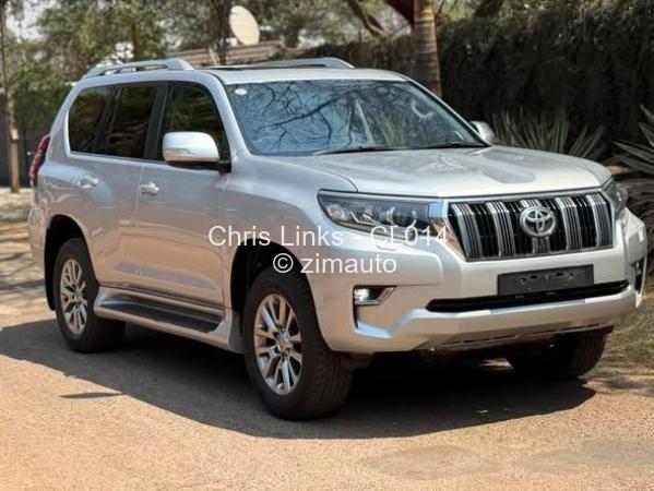 2020 - Toyota  Land Cruiser Prado