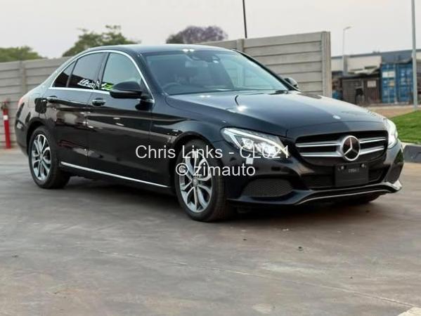 2015 - Mercedes Benz C200