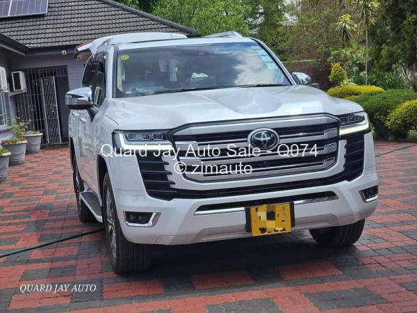 2024 - Toyota  Land Cruiser 300