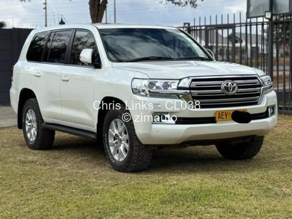 2018 Toyota  Land Cruiser 200
