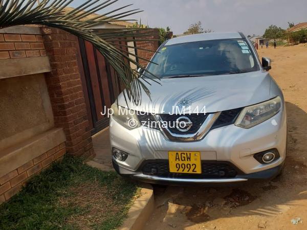 2015 Nissan  Xtrail
