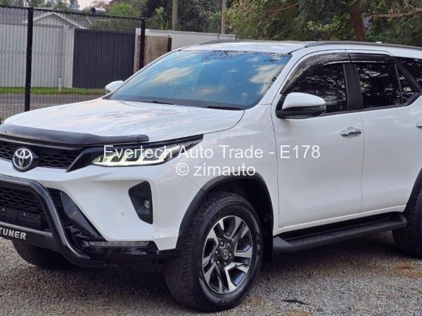 2024 - Toyota  Fortuner