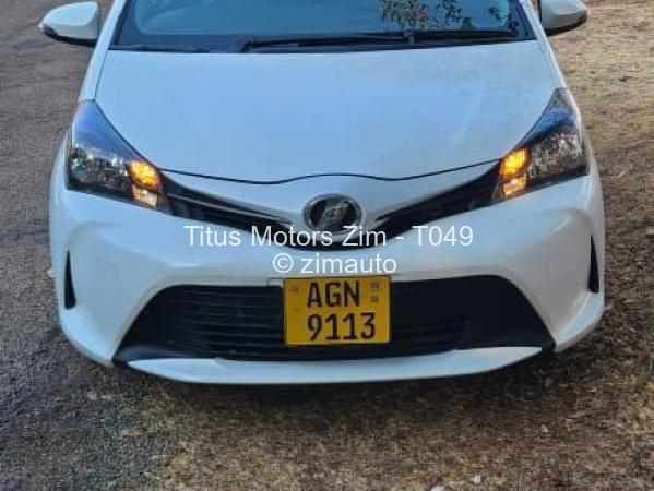 2016 Toyota  Vitz