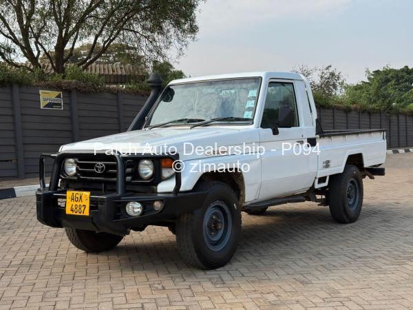 2001 Toyota  Land Cruiser 79