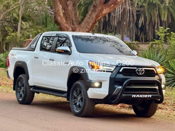2025 Toyota  Hilux