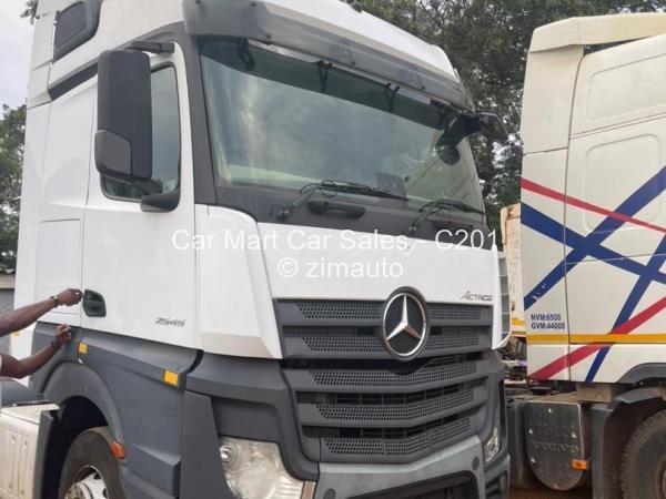 2017 Mercedes Benz ACTROS