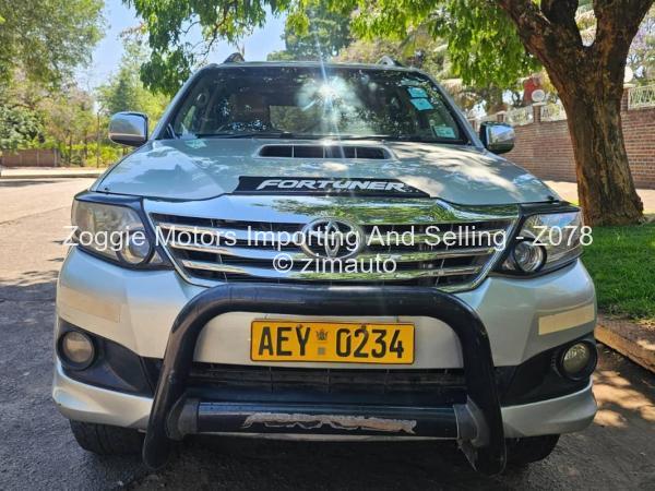 2011 Toyota  Fortuner