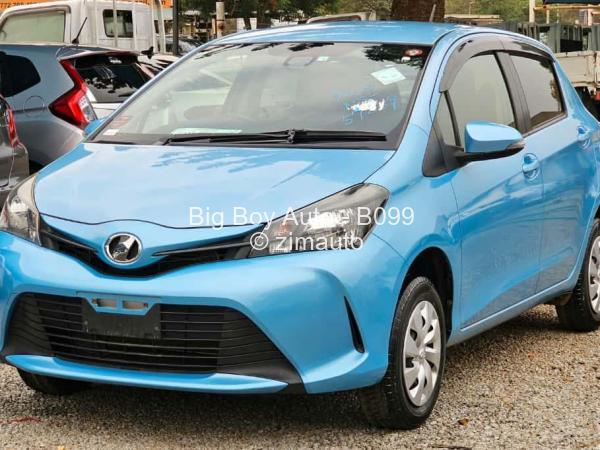 2016 Toyota  Vitz