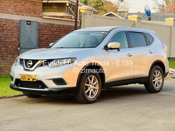 2016 Nissan  X-Trail