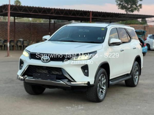 2023 Toyota  Fortuner