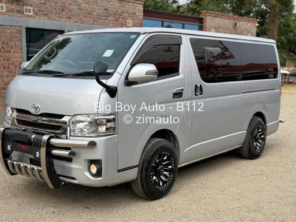 2016 - Toyota  Hiace