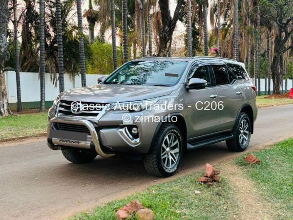 2019 Toyota  Fortuner