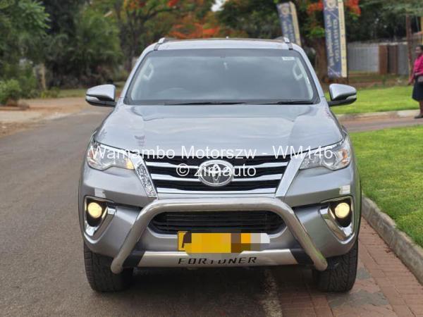 2017 Toyota  Fortuner
