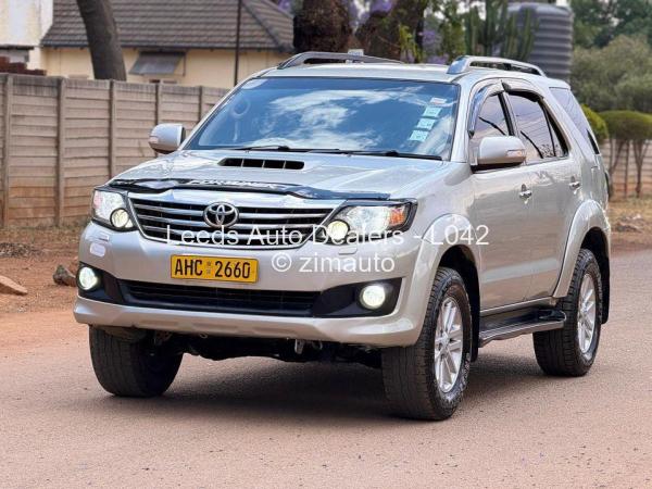 2013 - Toyota  Fortuner