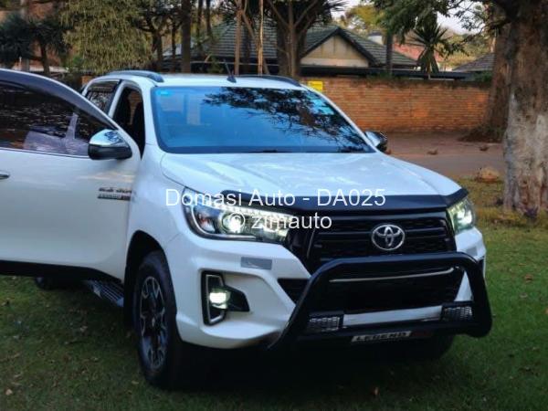 2020 - Toyota  Hilux