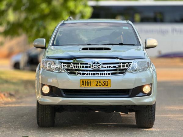2013 - Toyota  Fortuner