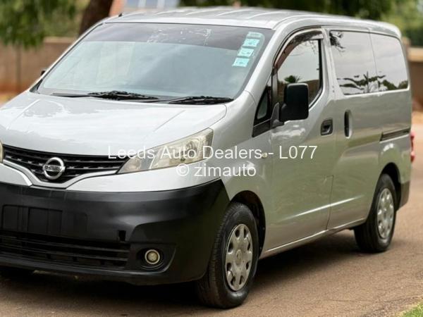 2015 Nissan  NV200