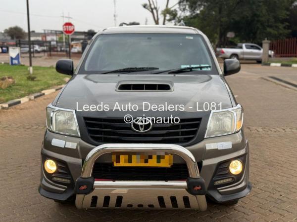 2015 Toyota  Hilux