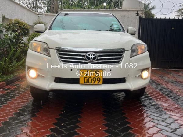 2011 - Toyota  Vanguard