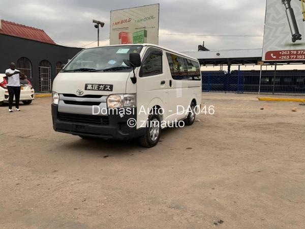 2013 Toyota  Hiace