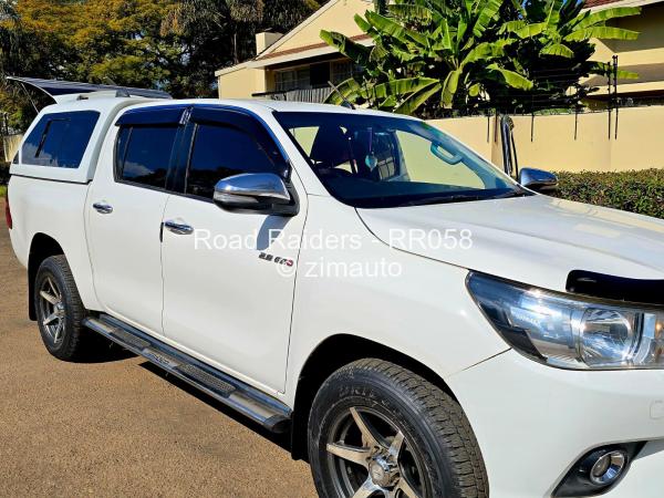 2016 - Toyota  HILUX GD6