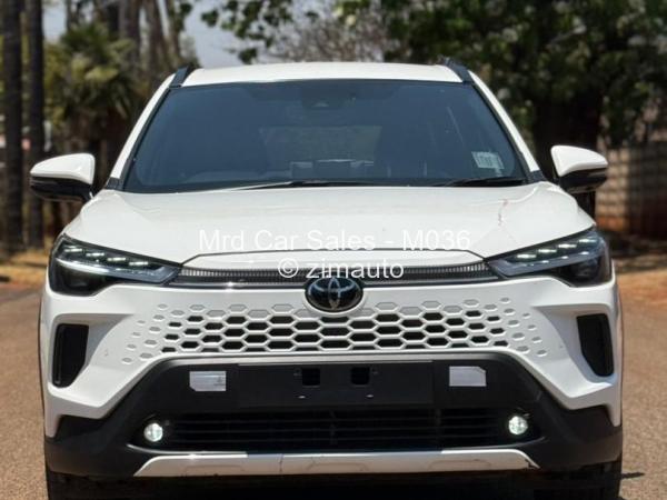 2025 - Toyota  Corolla Cross