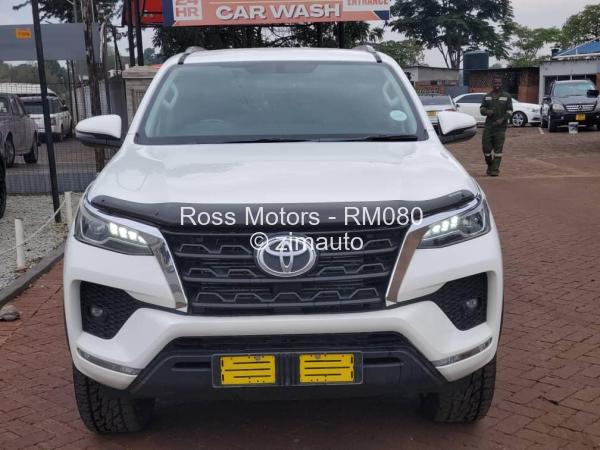 2021 Toyota  Fortuner