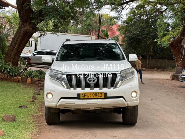 2017 - Toyota  PRADO VX