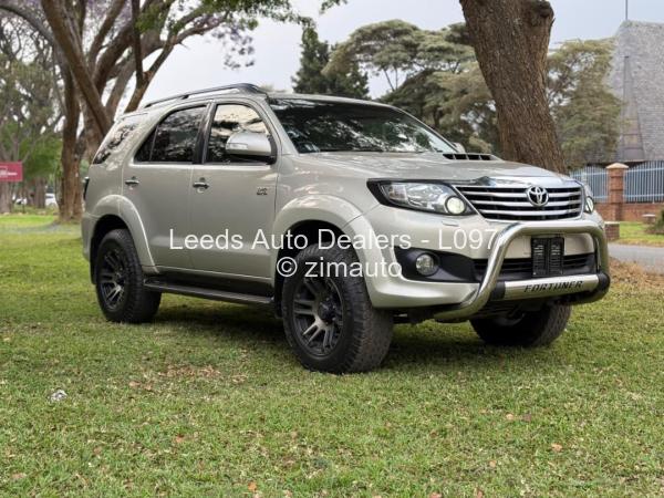 2015 Toyota  Fortuner
