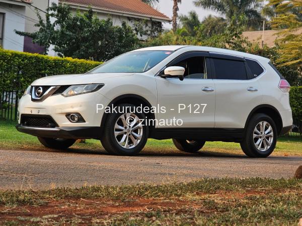 2015 - Nissan  Xtrail
