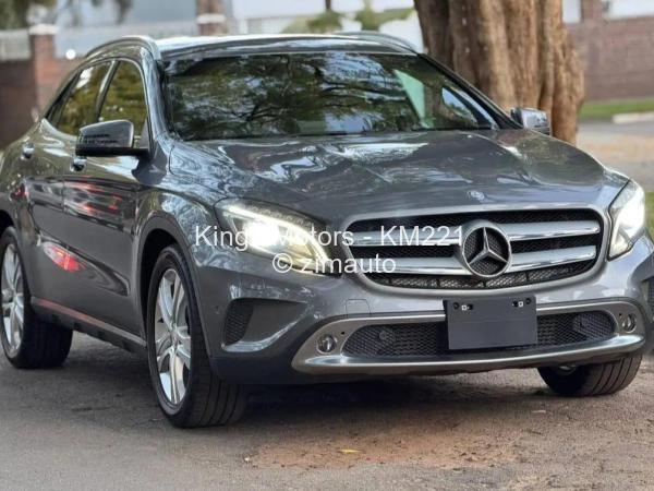 2016 - Mercedes Benz GLA