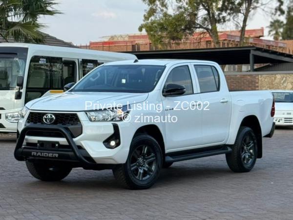2025 - Toyota  Hilux